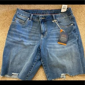 Boyfriend style knee length shorts